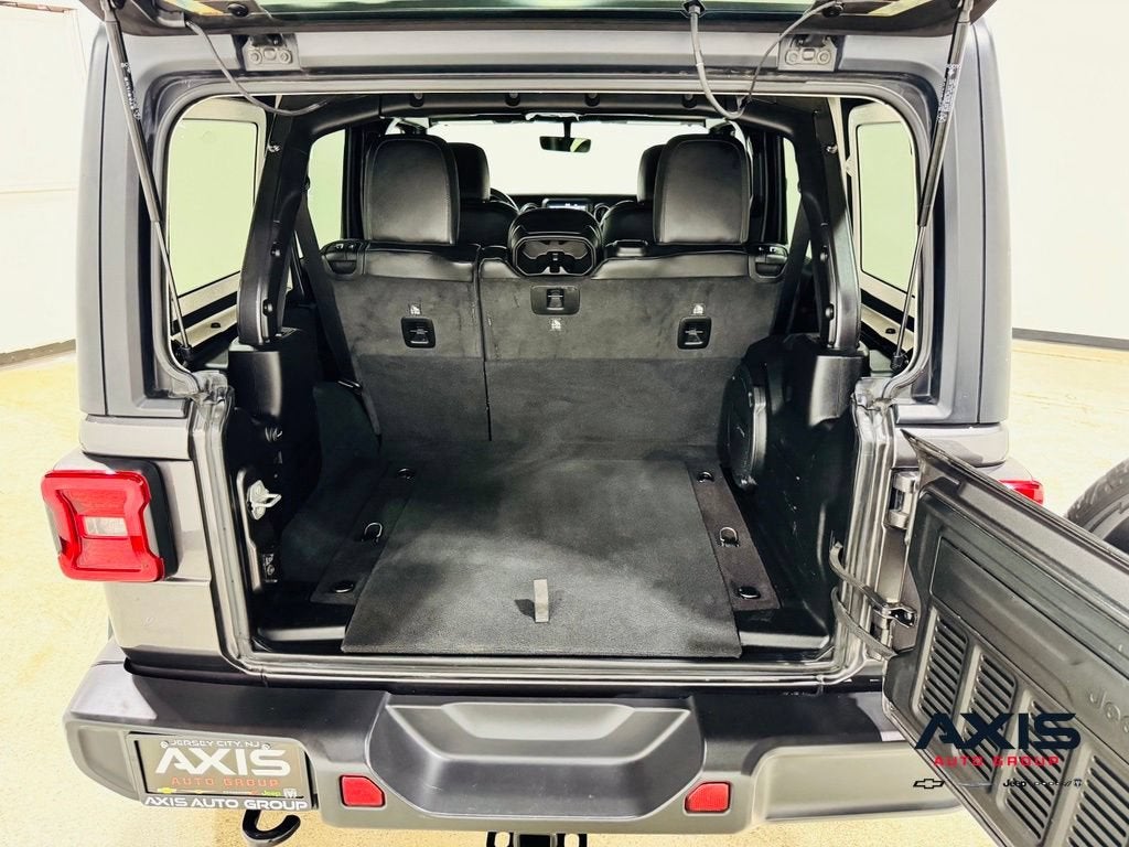 2022 Jeep Wrangler Unlimited Sahara 4x4
