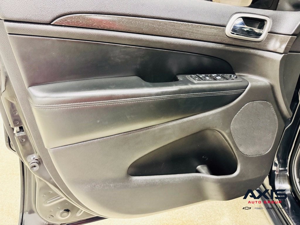 2018 Jeep Grand Cherokee Laredo E 4x4