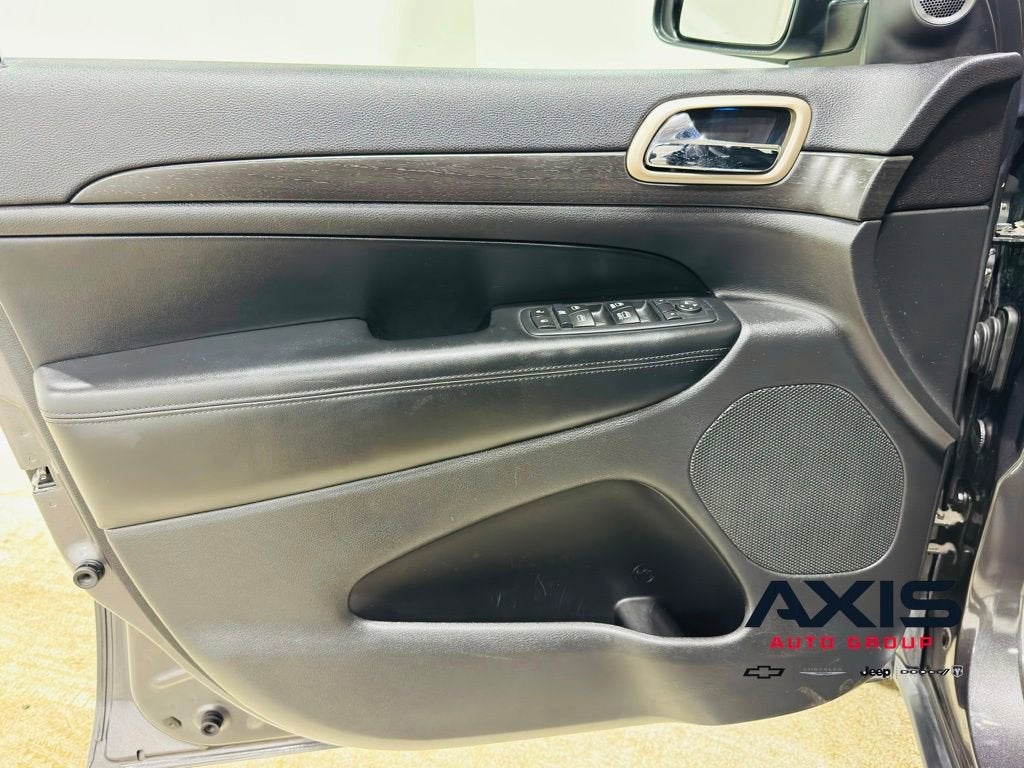 2017 Jeep Grand Cherokee Laredo 4x4