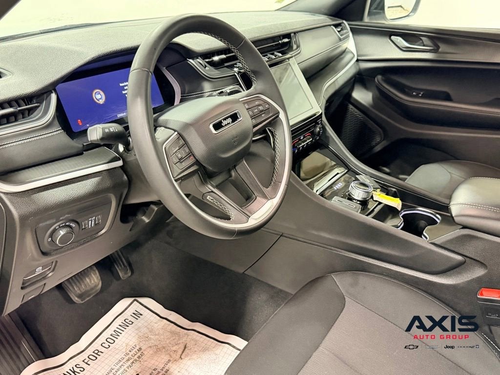 2025 Jeep Grand Cherokee L Laredo X