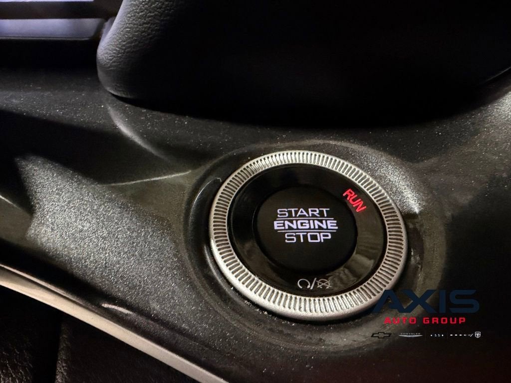 2022 Jeep Grand Cherokee L Laredo