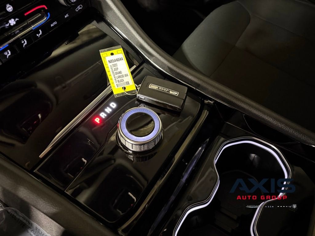 2022 Jeep Grand Cherokee L Laredo