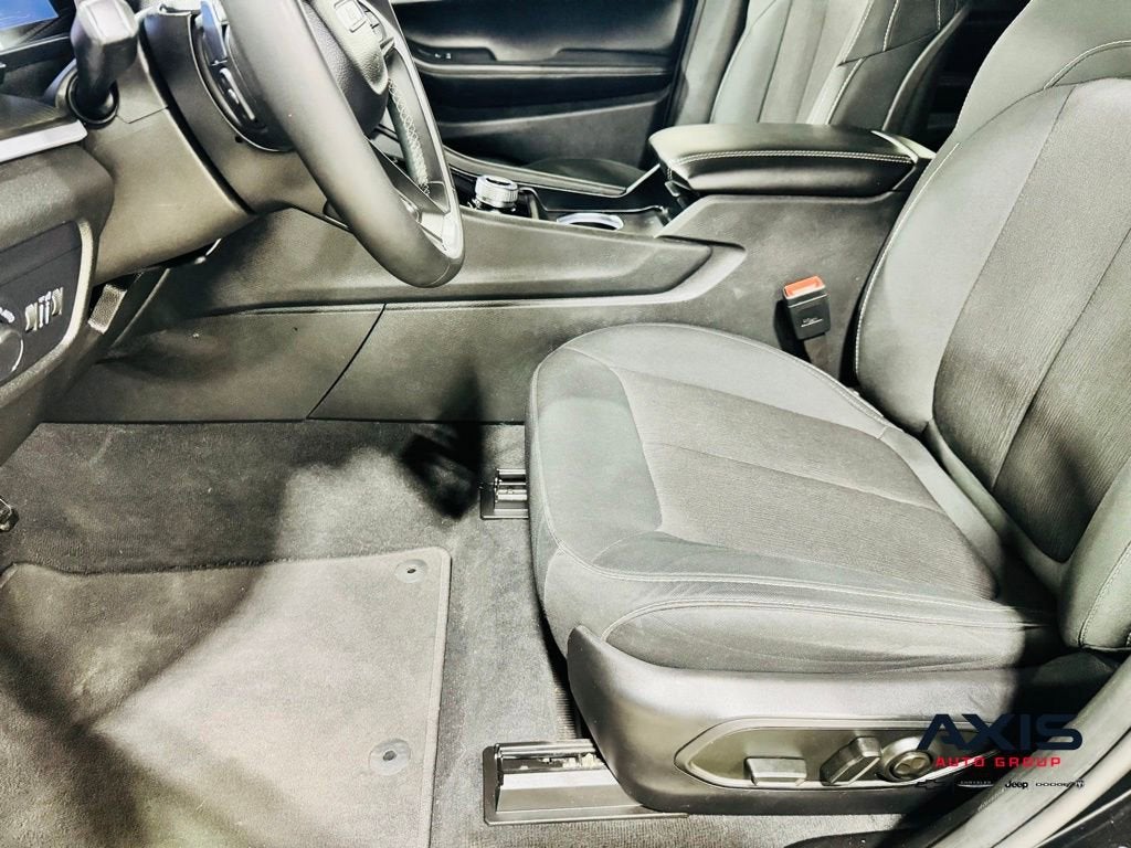 2024 Jeep Grand Cherokee L Laredo 4x4