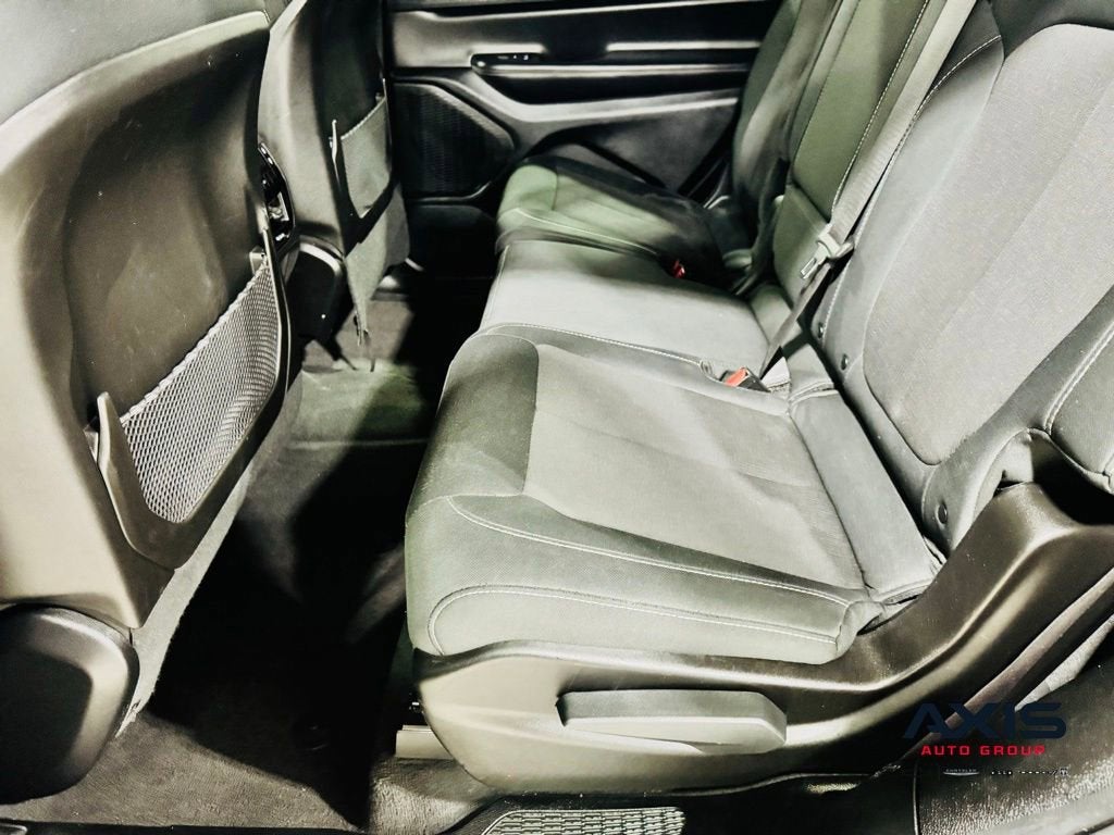 2024 Jeep Grand Cherokee L Laredo 4x4