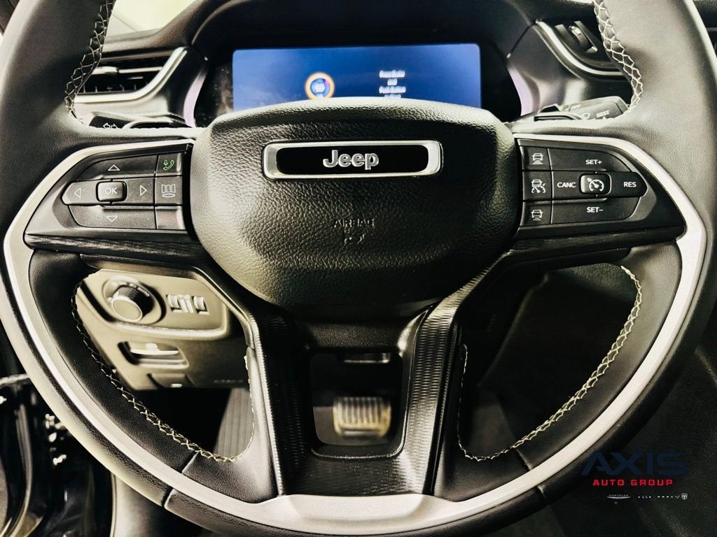 2024 Jeep Grand Cherokee L Laredo 4x4
