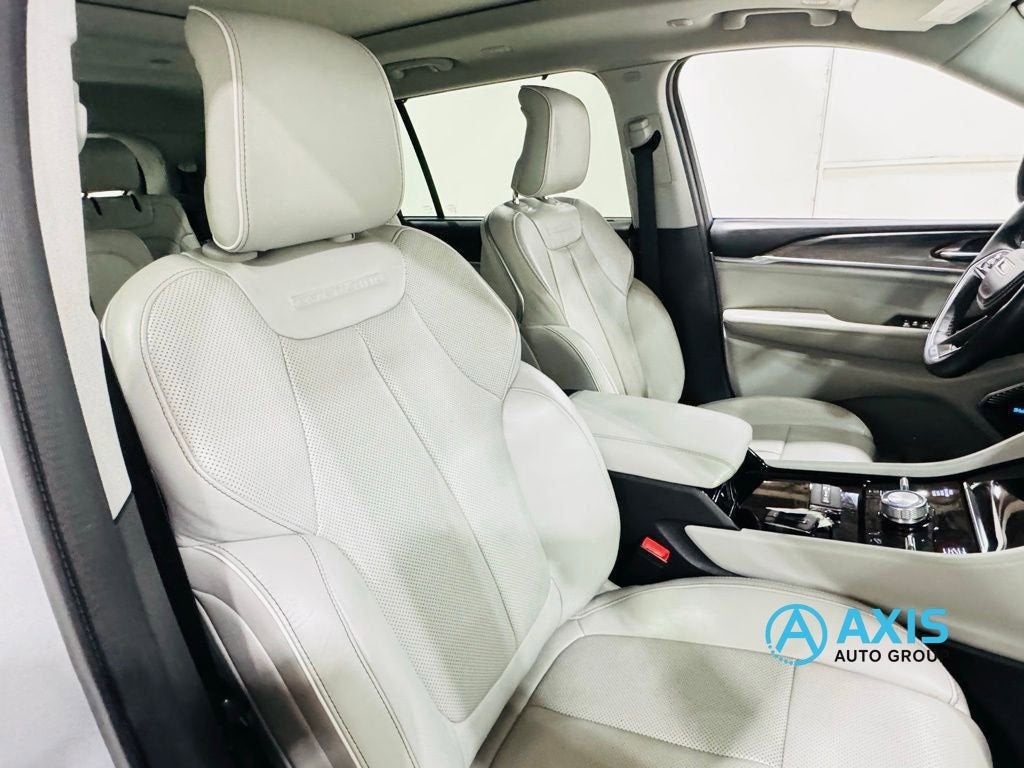 2022 Jeep Grand Cherokee L Overland 4x4