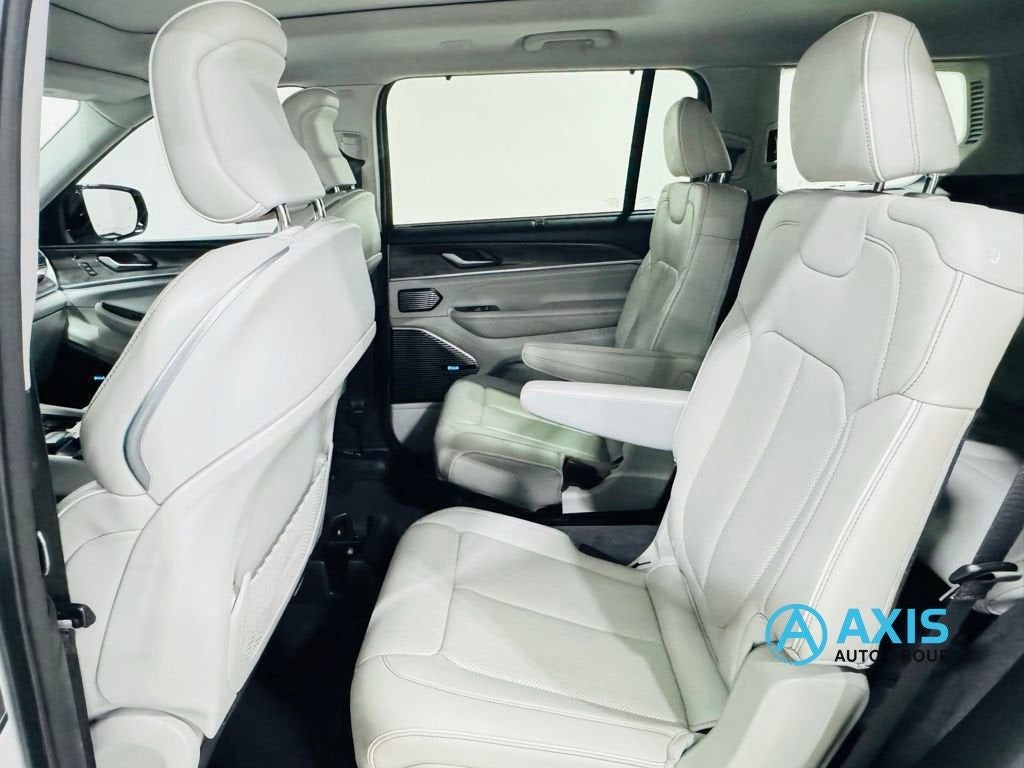 2022 Jeep Grand Cherokee L Overland 4x4