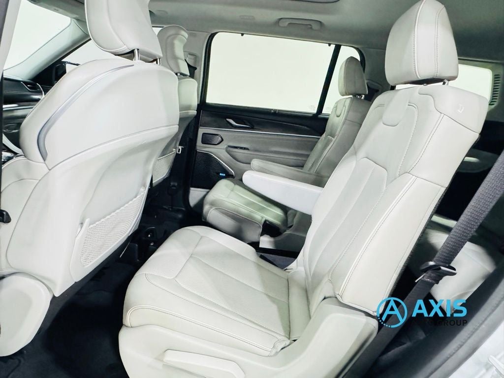 2022 Jeep Grand Cherokee L Overland 4x4