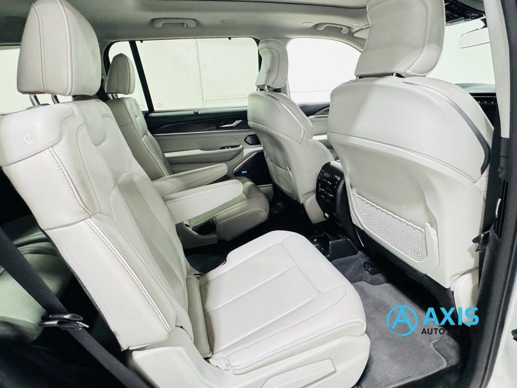 2022 Jeep Grand Cherokee L Overland 4x4