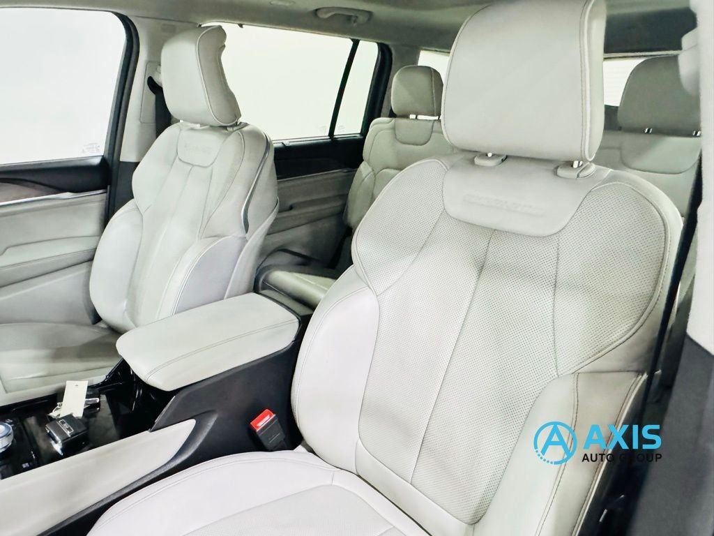 2022 Jeep Grand Cherokee L Overland 4x4