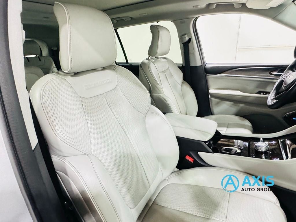 2022 Jeep Grand Cherokee L Overland 4x4