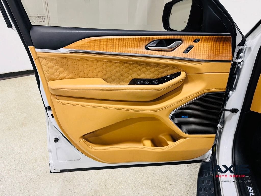 2023 Jeep Grand Cherokee L Summit Reserve 4x4