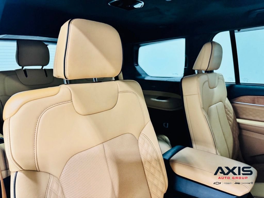 2023 Jeep Grand Cherokee L Summit Reserve 4x4