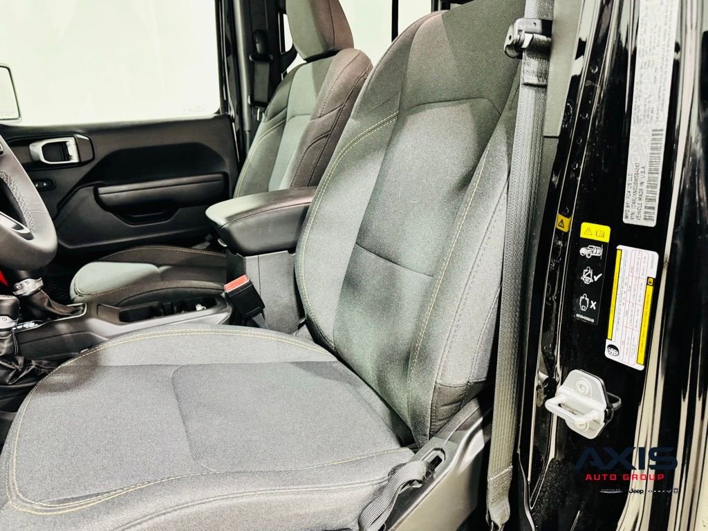 2025 Jeep Wrangler 4xe Willys