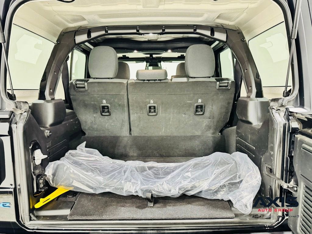 2025 Jeep Wrangler 4xe Willys