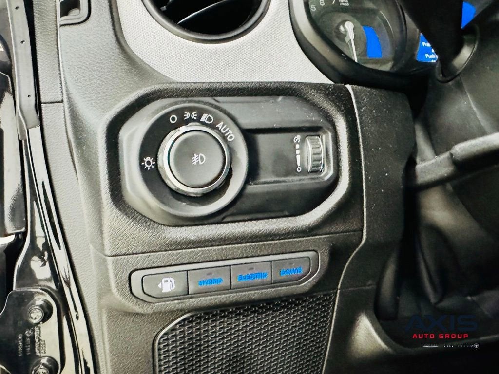 2025 Jeep Wrangler 4xe Willys