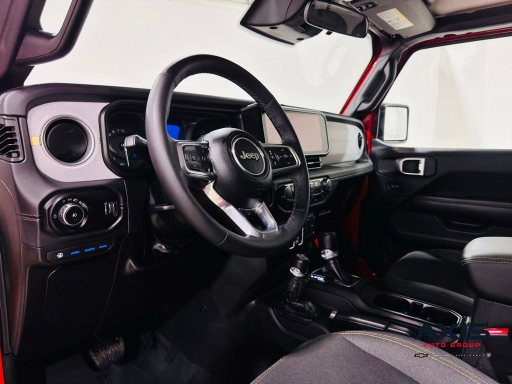 2025 Jeep Wrangler 4xe Sahara
