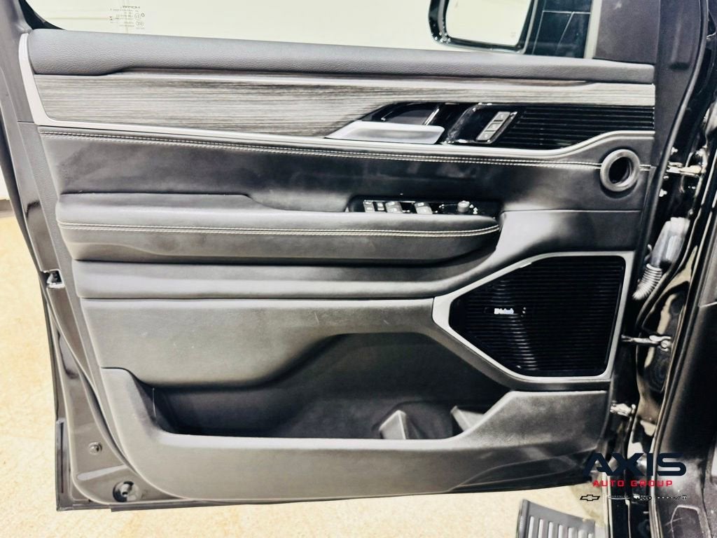 2024 Jeep Wagoneer L Series III 4x4