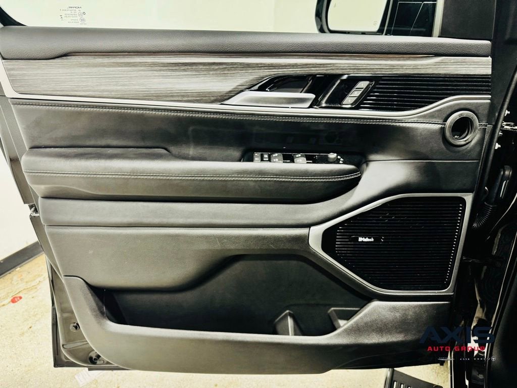 2024 Jeep Wagoneer L Series III 4x4