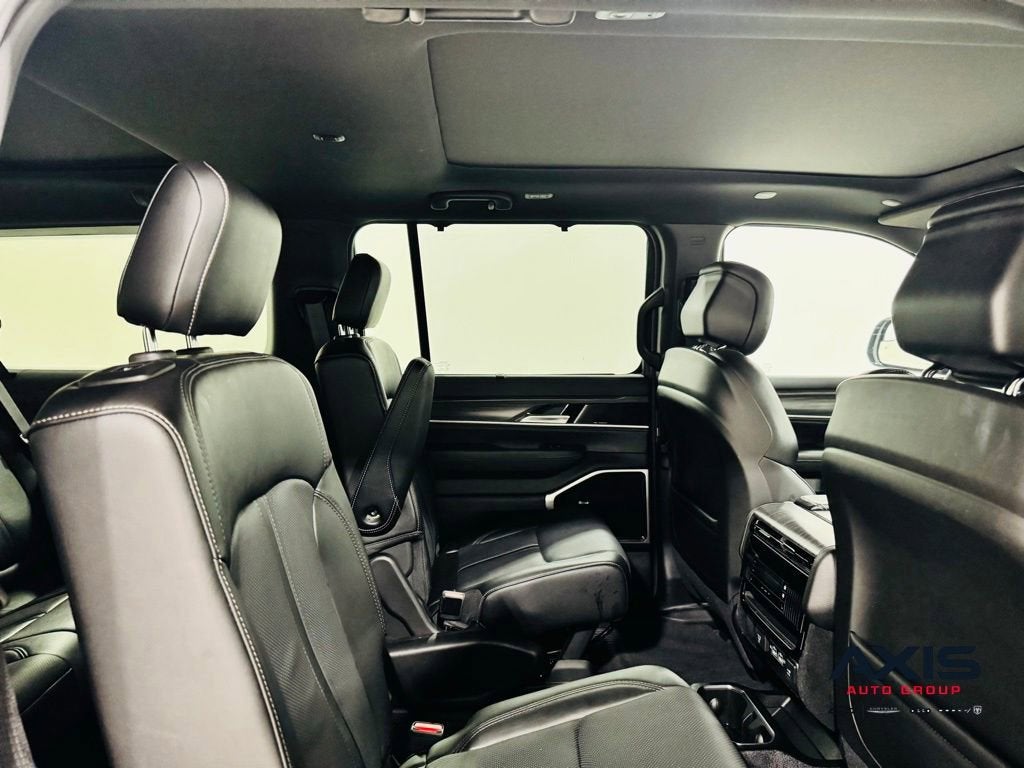 2024 Jeep Wagoneer L Series III 4x4