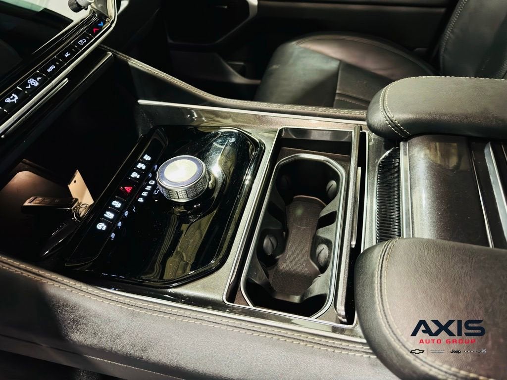 2024 Jeep Wagoneer BASE