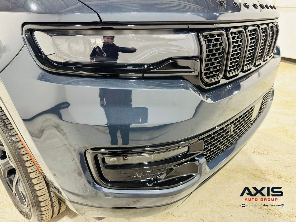 2024 Jeep Wagoneer Series II Carbide 4x2