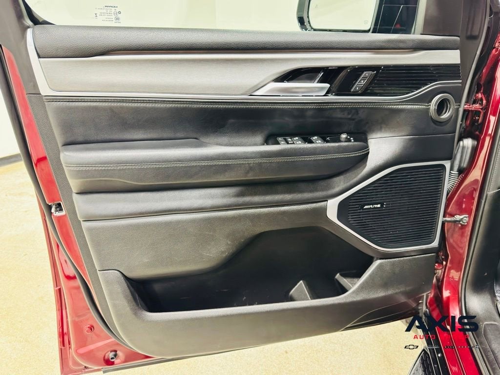 2024 Jeep Wagoneer Series II Carbide
