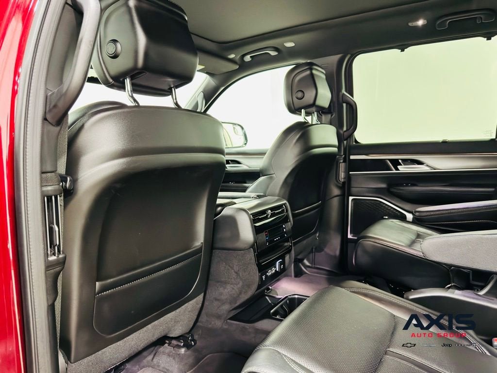 2024 Jeep Wagoneer Series II Carbide