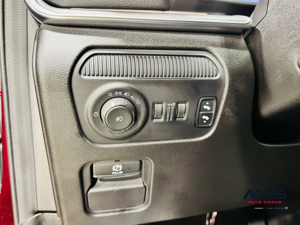 2024 Jeep Wagoneer Series II Carbide