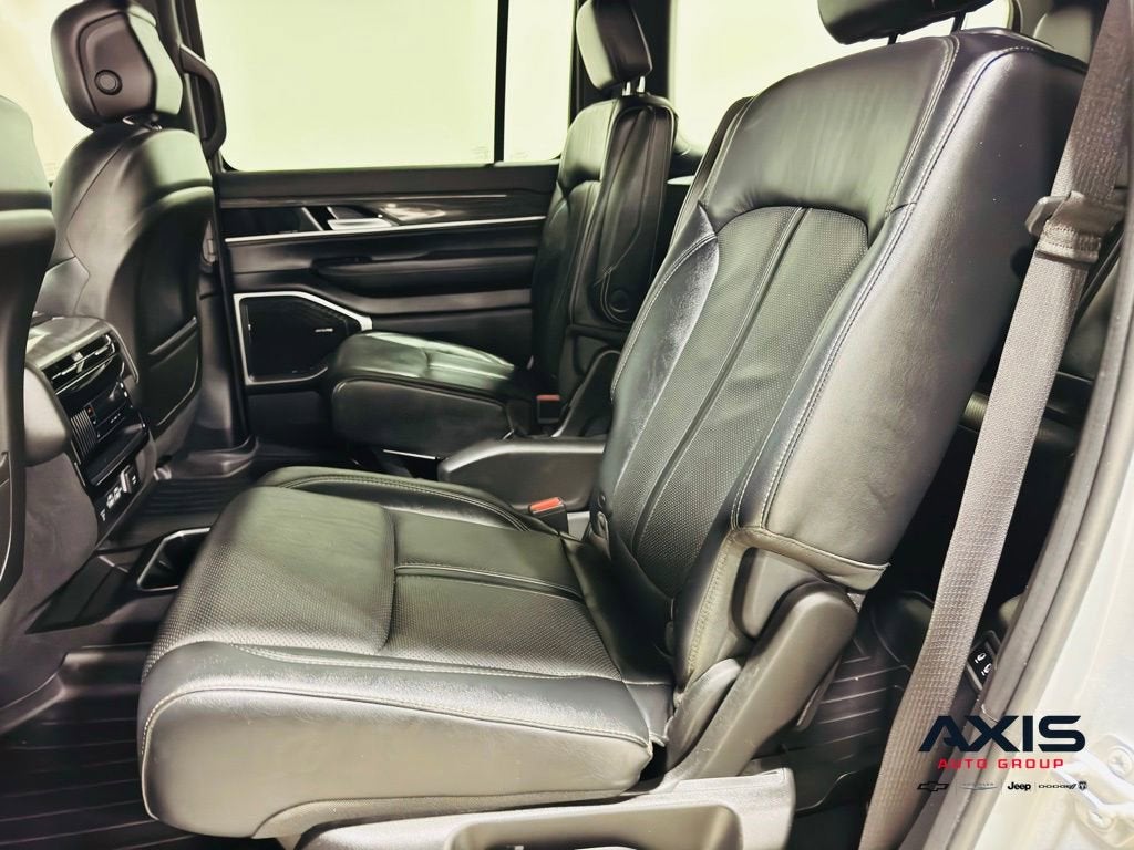2022 Jeep Wagoneer Series III