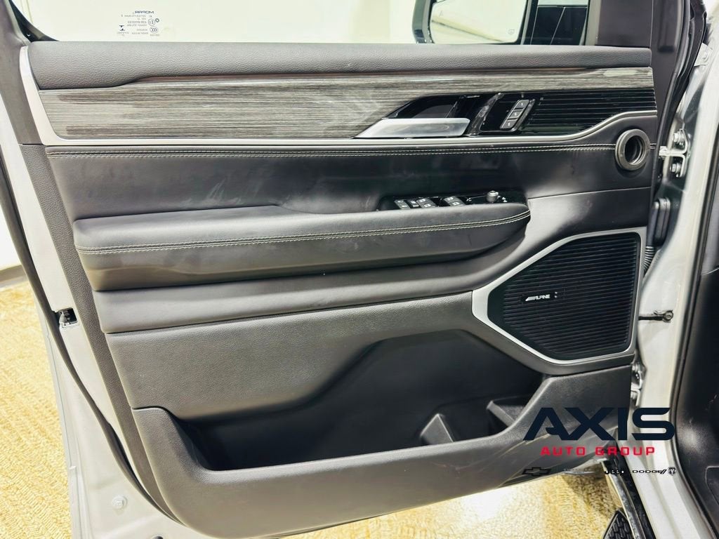 2022 Jeep Wagoneer Series III