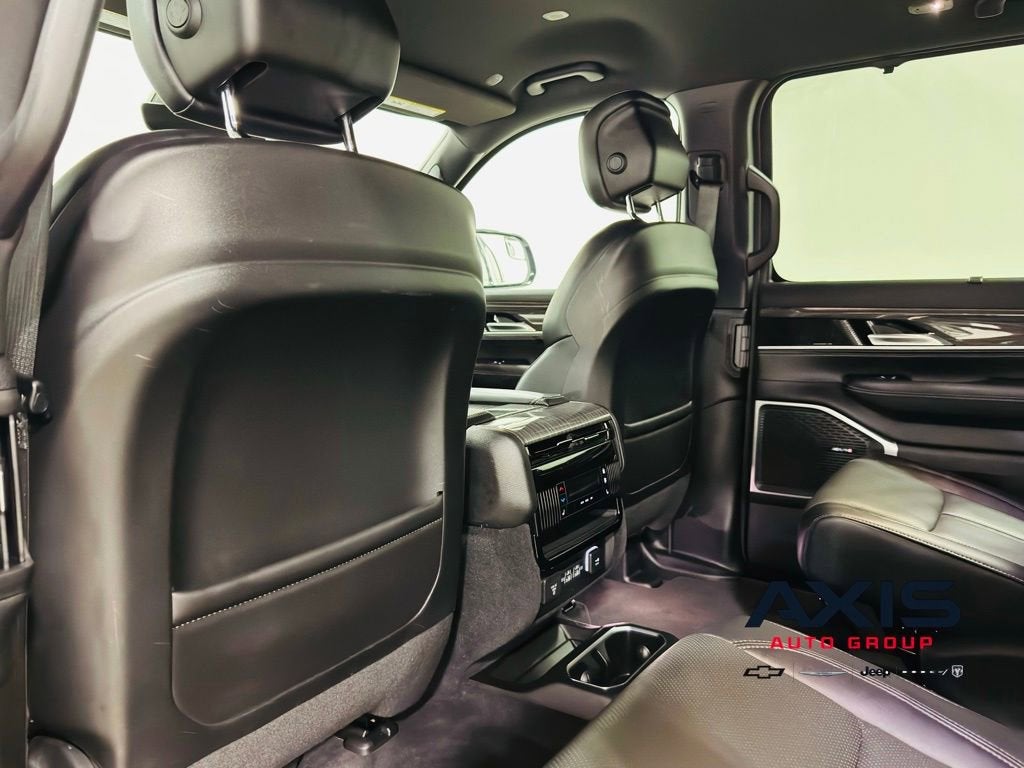 2022 Jeep Wagoneer Series III