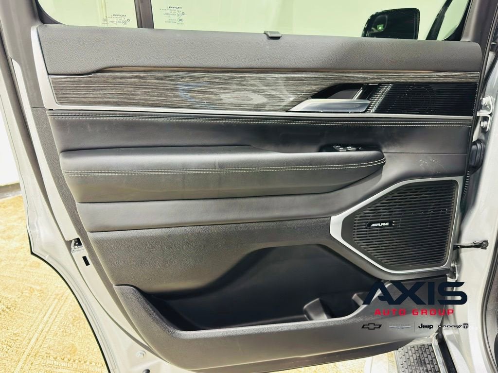 2022 Jeep Wagoneer Series III