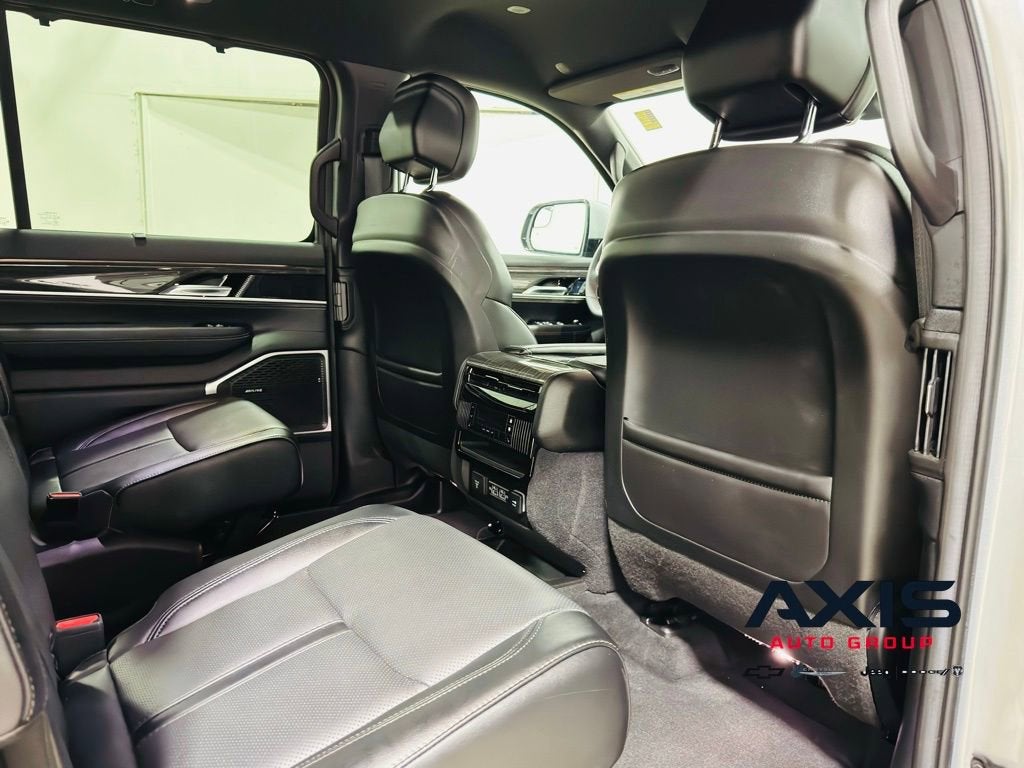 2022 Jeep Wagoneer Series III