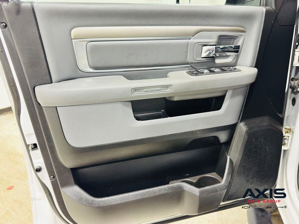 2019 RAM 1500 Classic Warlock Crew Cab 4x4 5'7" Box