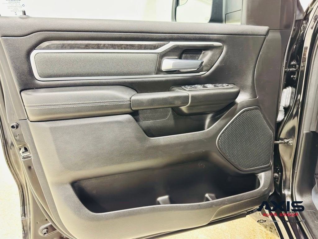 2023 RAM 1500 Big Horn Crew Cab 4x4 5'7" Box