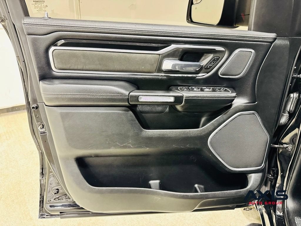 2021 RAM 1500 Laramie Crew Cab 4x4 5'7" Box