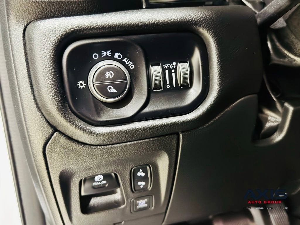 2025 RAM 1500 Rebel Crew Cab 4x4 5'7" Box