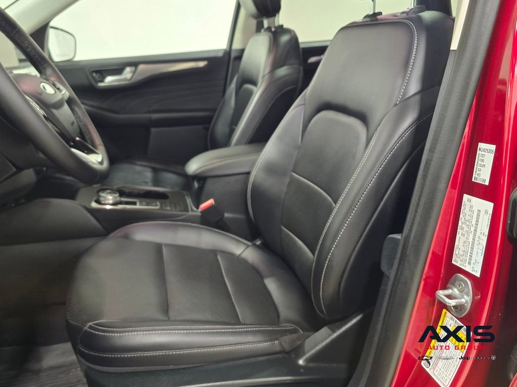 2022 Ford Escape Titanium