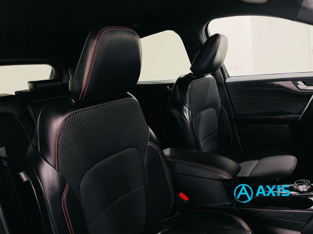 2023 Ford Escape ST-Line Elite