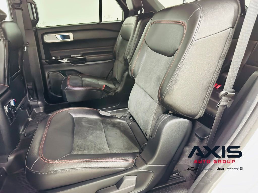 2022 Ford Explorer ST-Line