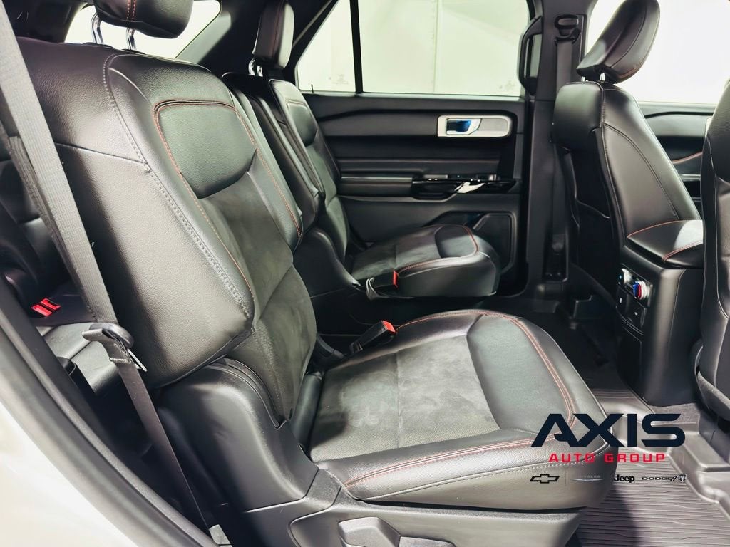 2022 Ford Explorer ST-Line