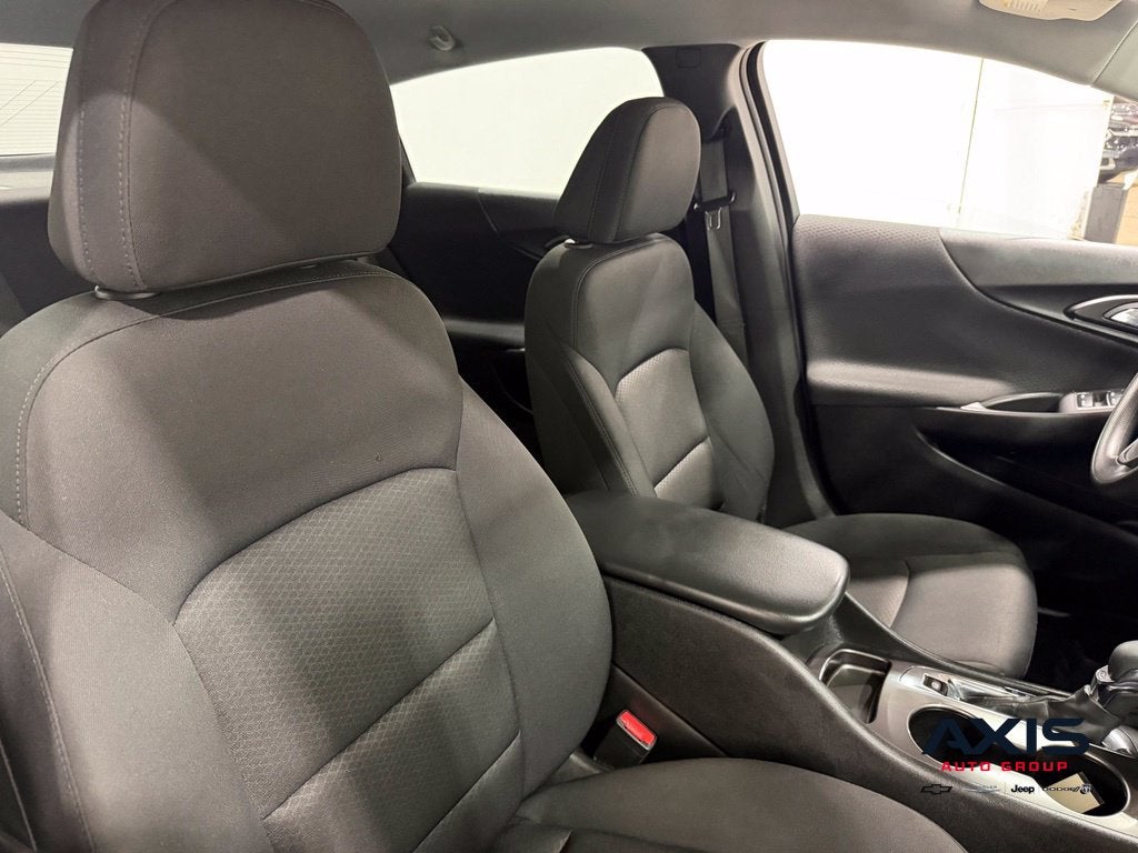 2023 Chevrolet Malibu LS