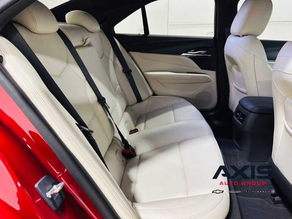 2023 Cadillac CT4 Luxury