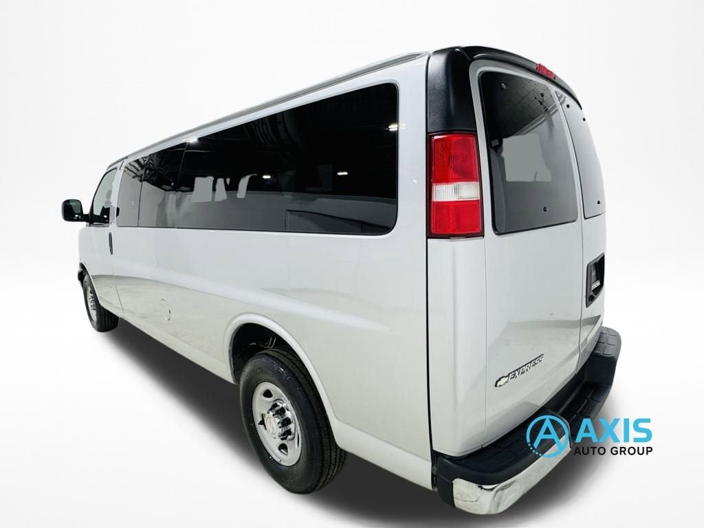 2017 Chevrolet Express Passenger 3500 LT