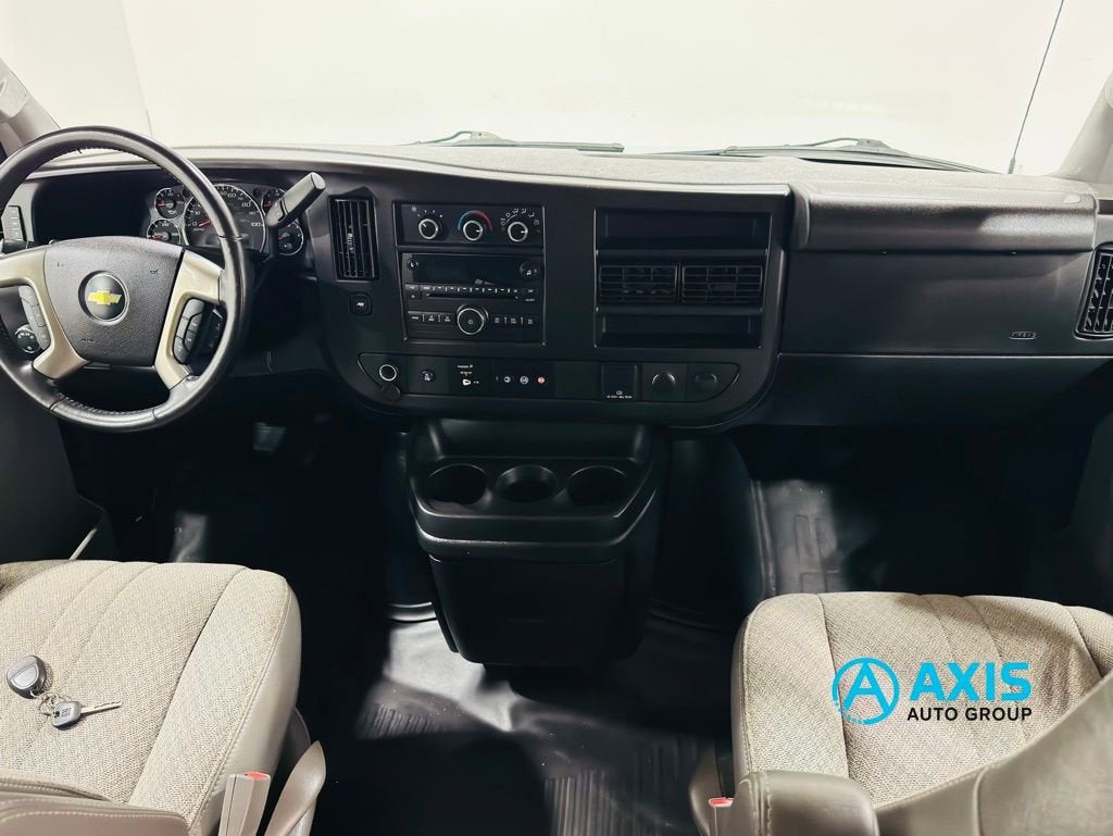 2017 Chevrolet Express Passenger 3500 LT