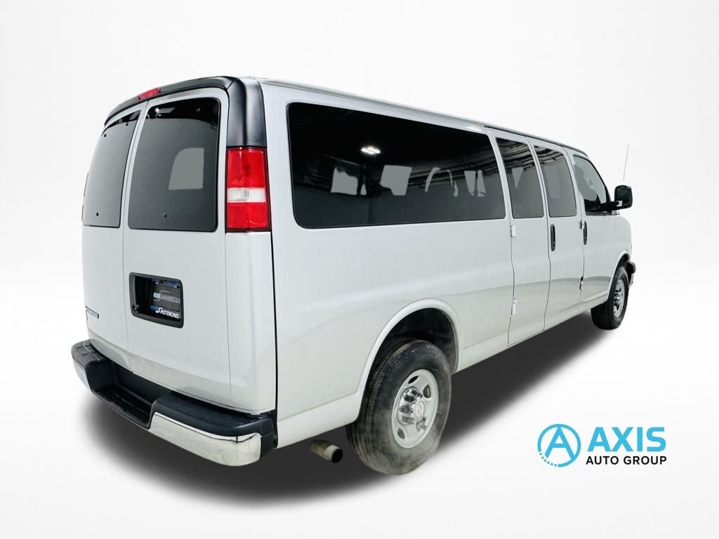 2017 Chevrolet Express Passenger 3500 LT