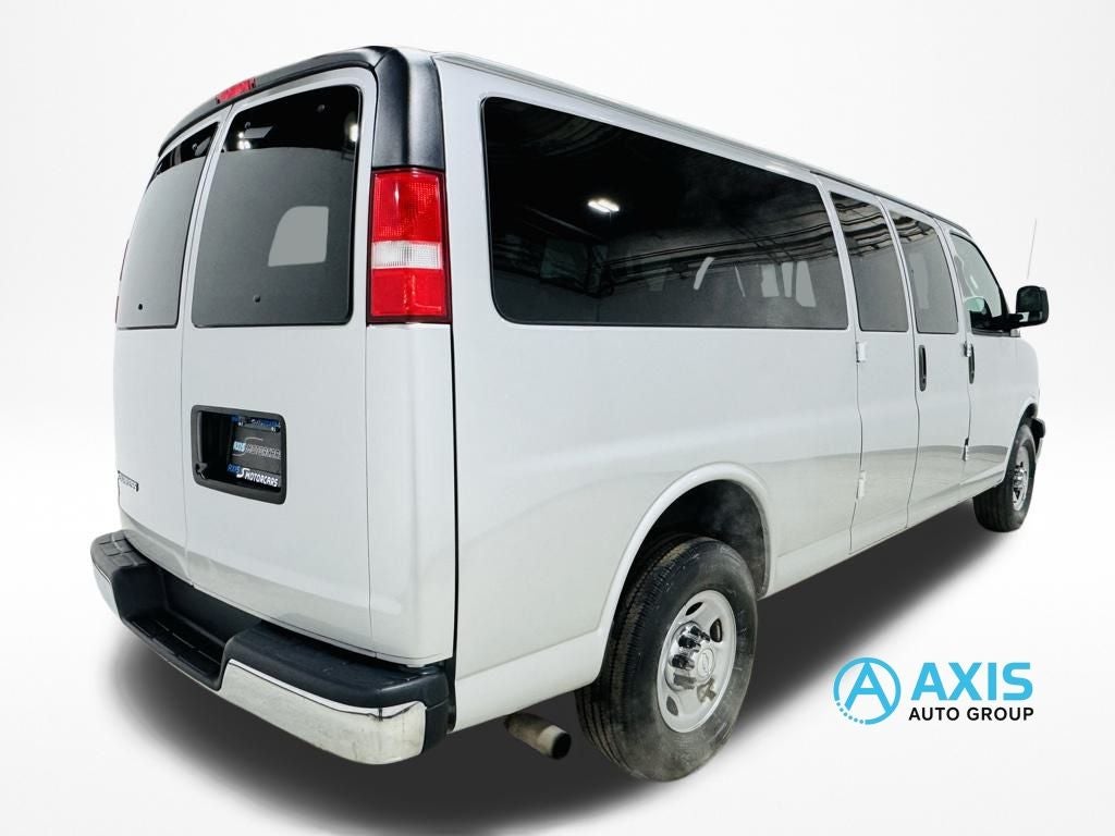 2017 Chevrolet Express Passenger 3500 LT