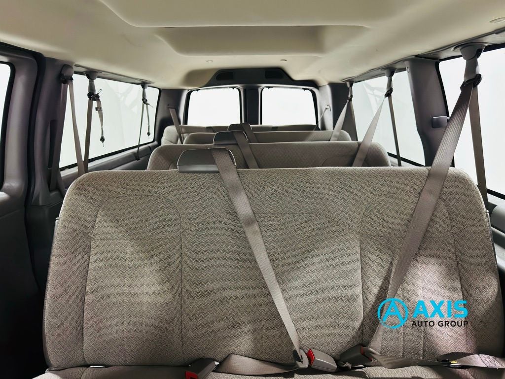 2017 Chevrolet Express Passenger 3500 LT