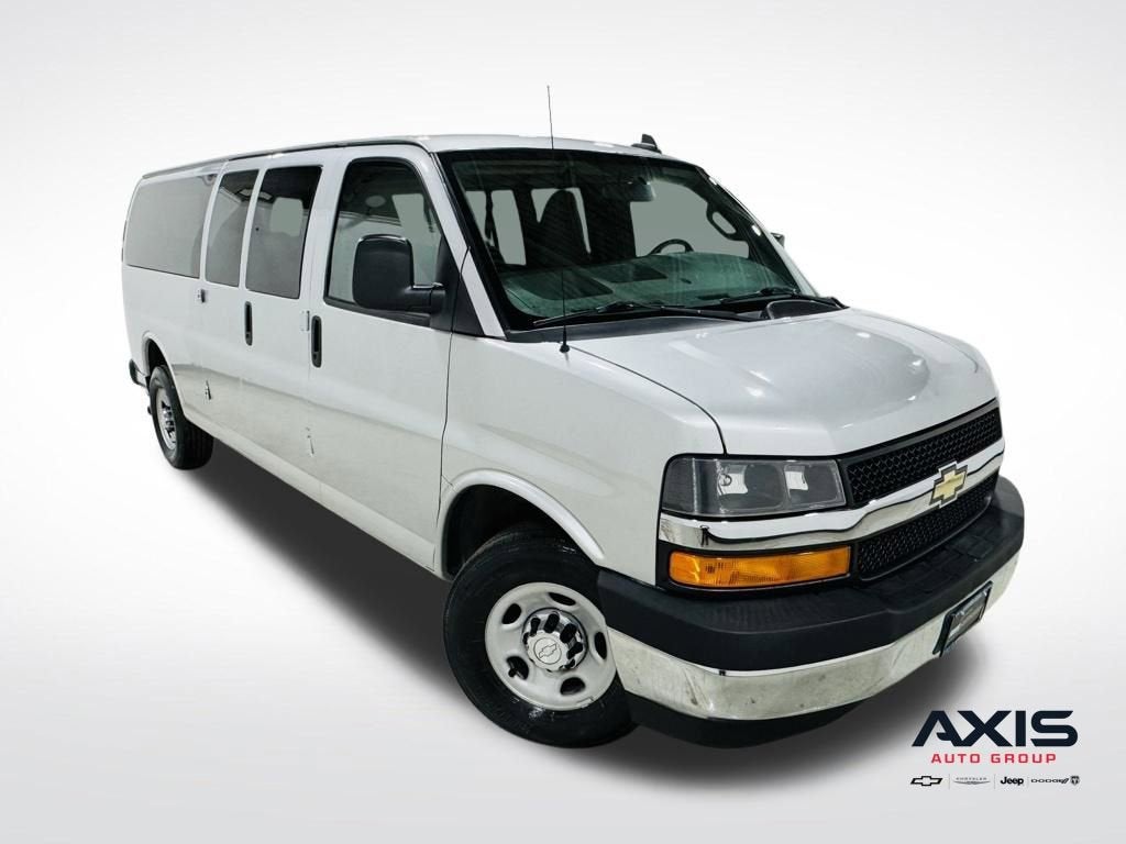 2017 Chevrolet Express Passenger 3500 LT